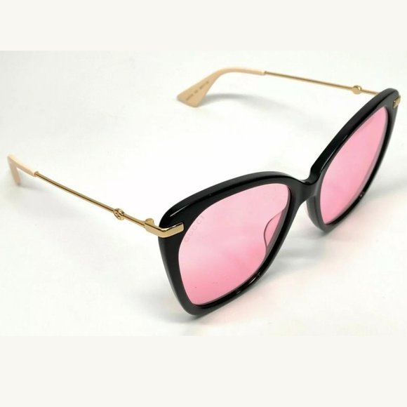 Gucci Women\'s Black and Pink Sunglasses!